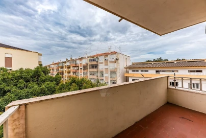 Apartamento T3 para Venda em Seixal, Arrentela e Aldeia de Paio Pires