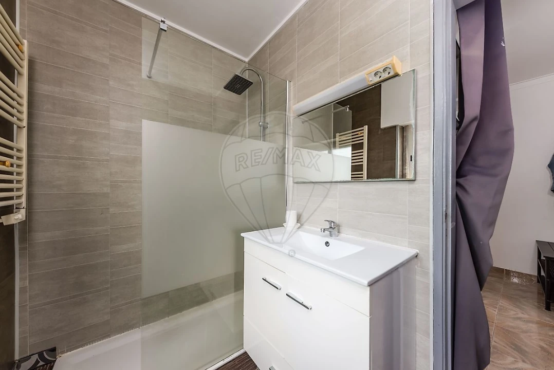 Apartamento T3 para Venda em Seixal, Arrentela e Aldeia de Paio Pires Foto 9