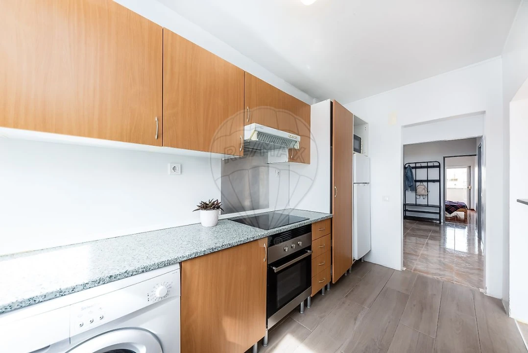Apartamento T3 para Venda em Seixal, Arrentela e Aldeia de Paio Pires Foto 32