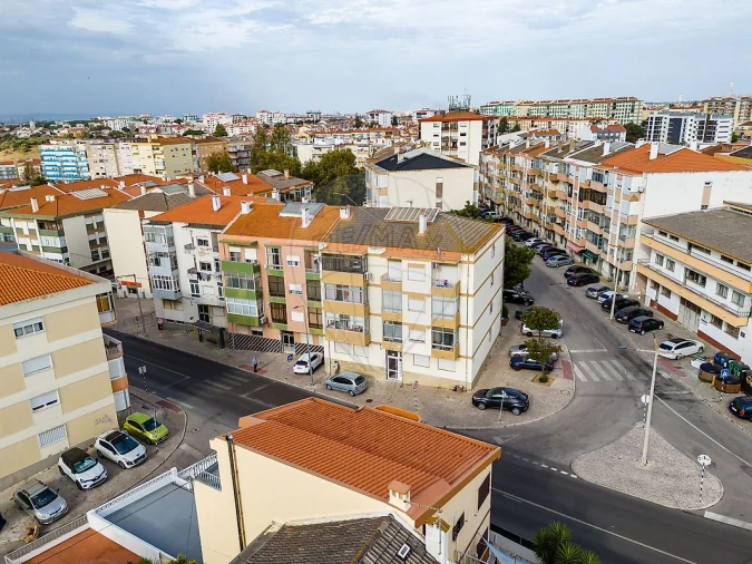 Apartamento T3 para Venda em Seixal, Arrentela e Aldeia de Paio Pires Foto 10