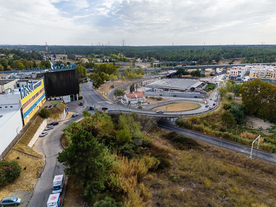 Apartamento T3 para Venda em Seixal, Arrentela e Aldeia de Paio Pires Foto 3