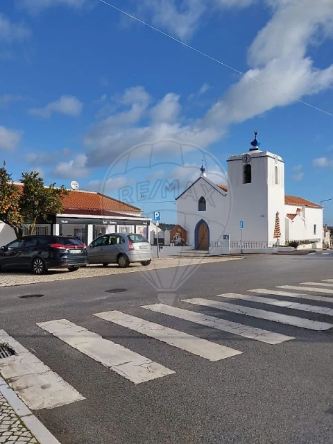 Terreno para Venda em São Domingos e Vale de Água