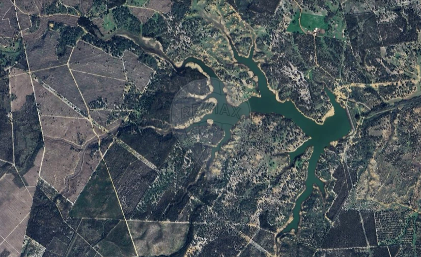 Terreno para Venda em São Domingos e Vale de Água Foto 7