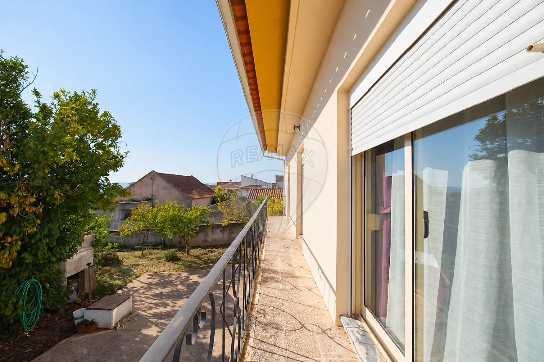 Moradia T3 para Venda em Abrigada e Cabanas de Torres Foto 35