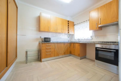 Moradia T3 para Venda em Abrigada e Cabanas de Torres