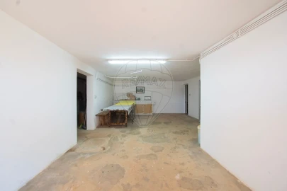Moradia T3 para Venda em Abrigada e Cabanas de Torres