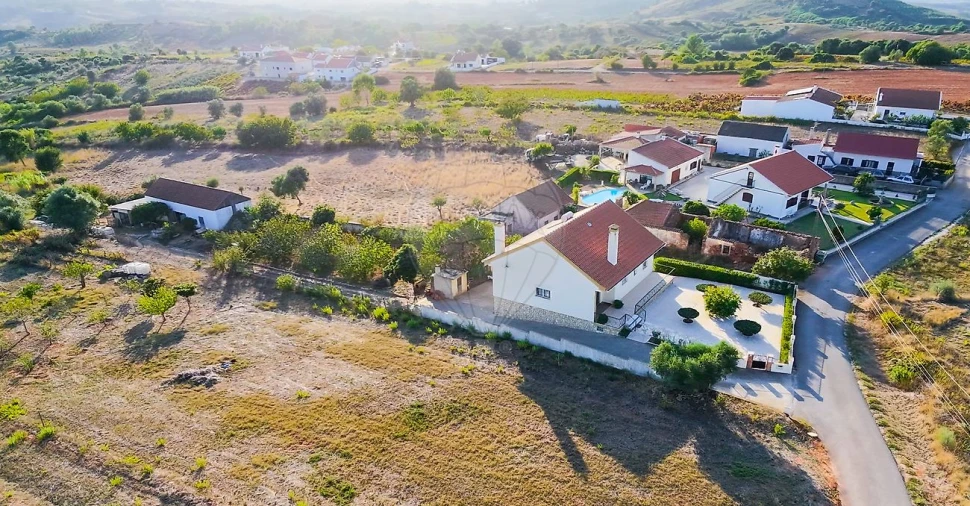 Moradia T3 para Venda em Abrigada e Cabanas de Torres Foto 6