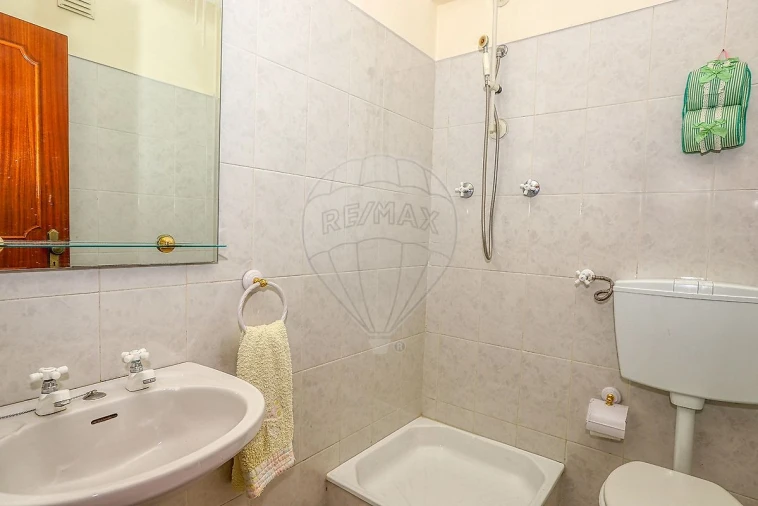 Apartamento T3 para Venda em Algueirão-Mem Martins Foto 12