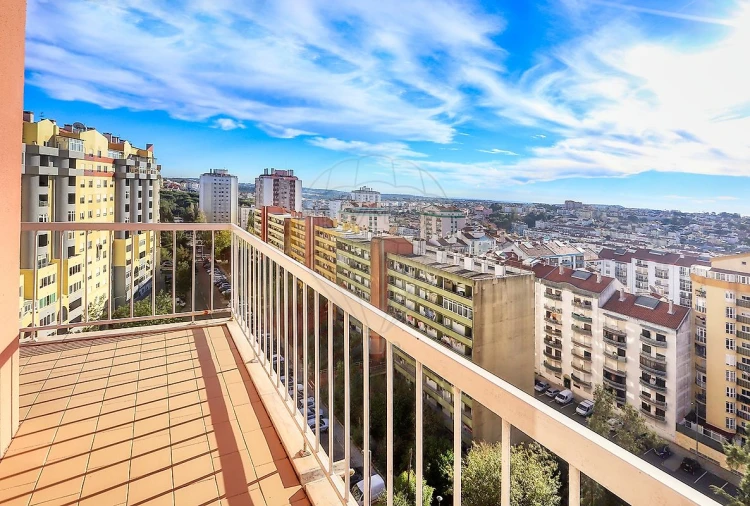 Apartamento T3 para Venda em Algueirão-Mem Martins Foto 9