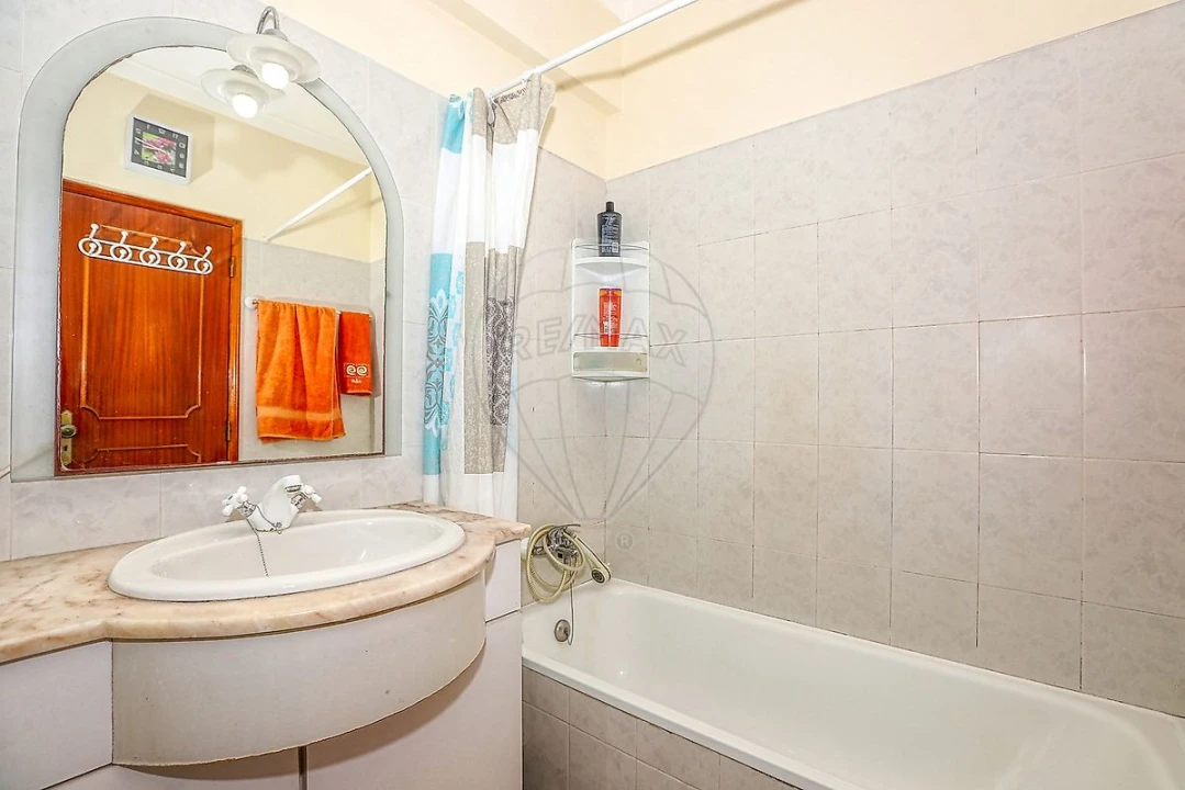 Apartamento T3 para Venda em Algueirão-Mem Martins Foto 7