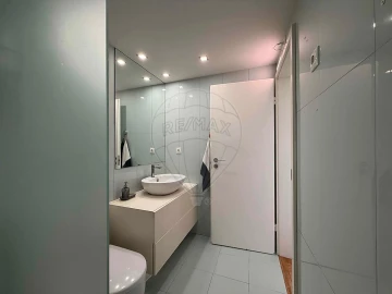 Apartamento T3 para Venda em Santa Maria da Feira, Travanca, Sanfins e Espargo
