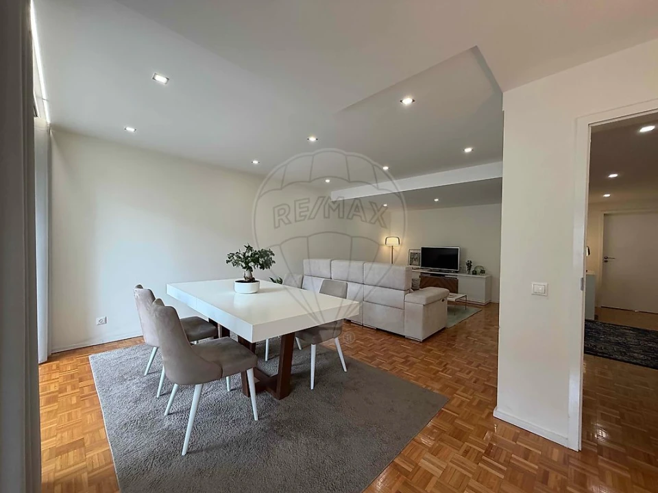 Apartamento T3 para Venda em Santa Maria da Feira, Travanca, Sanfins e Espargo Foto 6