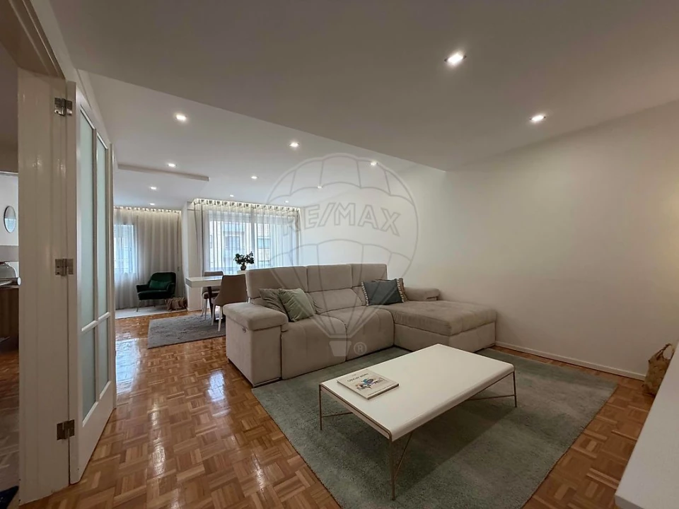 Apartamento T3 para Venda em Santa Maria da Feira, Travanca, Sanfins e Espargo Foto 3