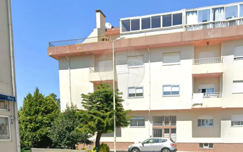Apartamento T2 para Venda em Serzedo e Perosinho Foto 2