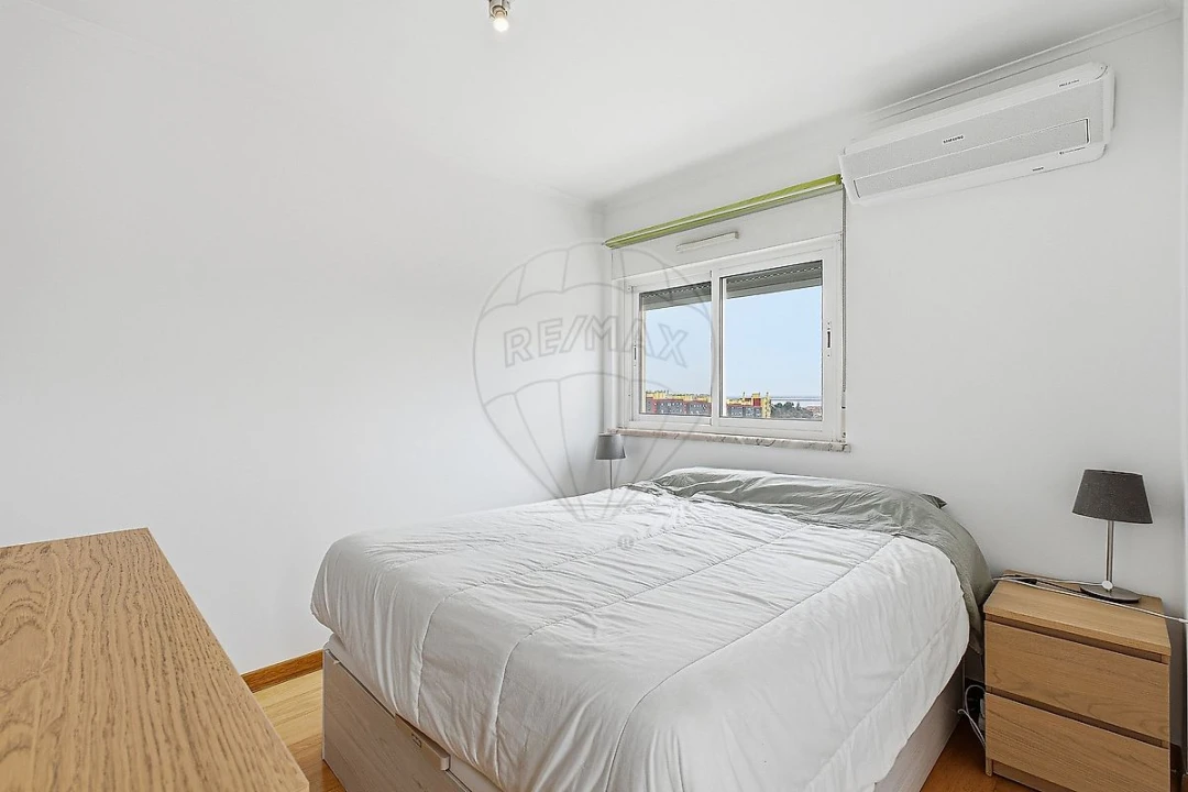 Apartamento T2 para Venda em Penha de França Foto 23