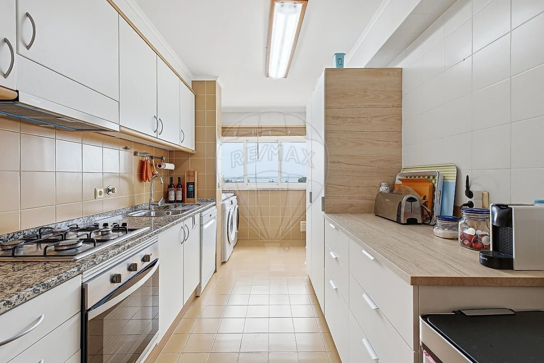Apartamento T2 para Venda em Penha de França Foto 8