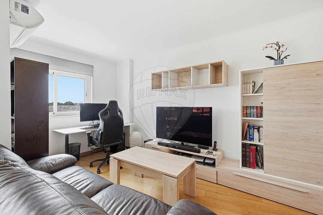 Apartamento T2 para Venda em Penha de França Foto 1