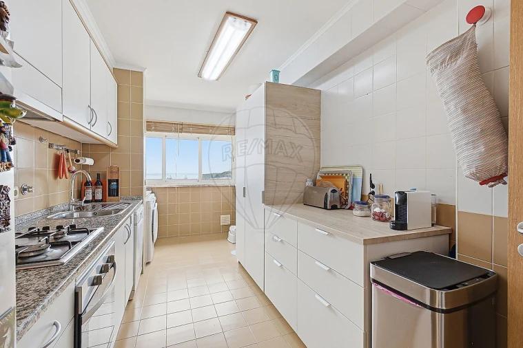 Apartamento T2 para Venda em Penha de França Foto 9