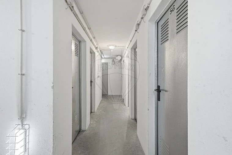 Apartamento T2 para Venda em Penha de França Foto 25
