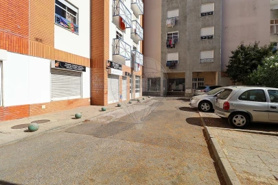 Apartamento T2 para Venda em Algueirão-Mem Martins