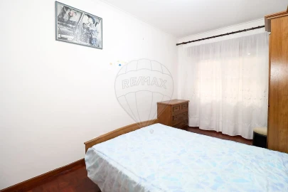 Apartamento T2 para Venda em Algueirão-Mem Martins