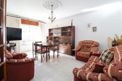 Apartamento T2 para Venda em Algueirão-Mem Martins