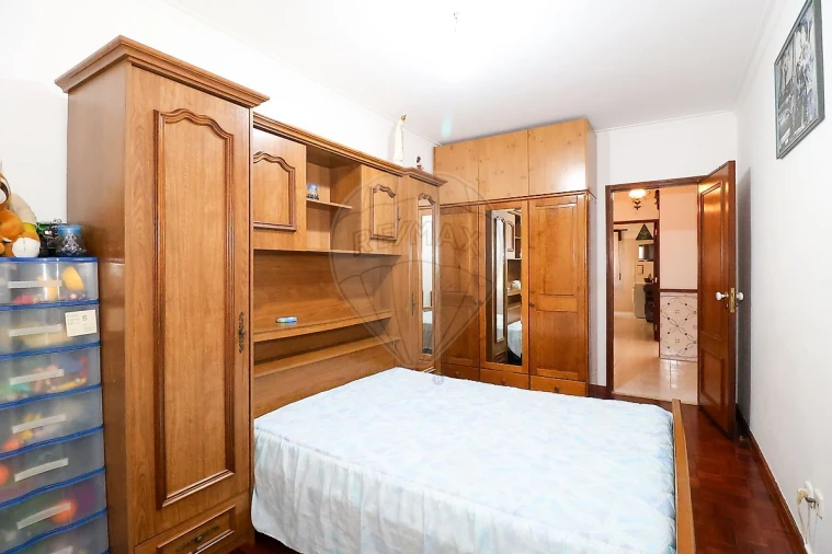 Apartamento T2 para Venda em Algueirão-Mem Martins Foto 18