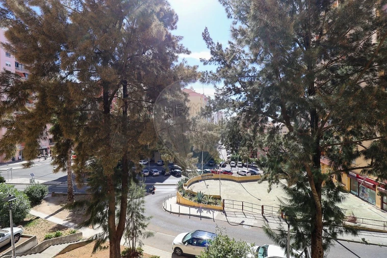 Apartamento T2 para Venda em Algueirão-Mem Martins Foto 23