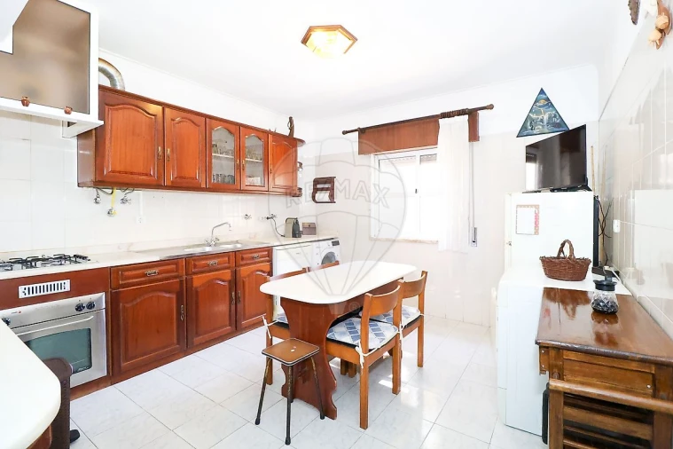Apartamento T2 para Venda em Algueirão-Mem Martins Foto 9