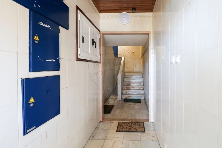 Apartamento T2 para Venda em Algueirão-Mem Martins Foto 26