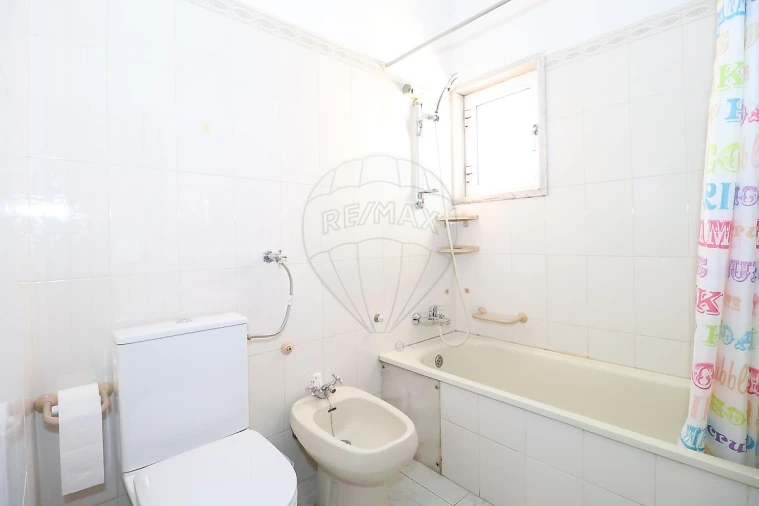 Apartamento T2 para Venda em Algueirão-Mem Martins Foto 7