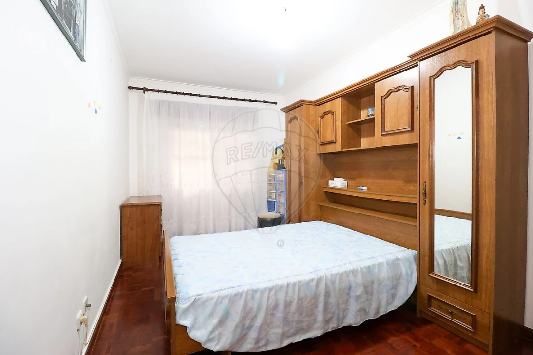 Apartamento T2 para Venda em Algueirão-Mem Martins Foto 17