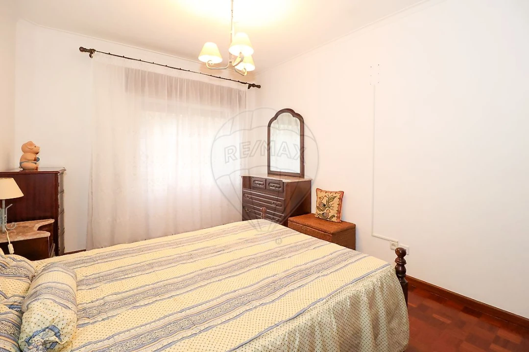 Apartamento T2 para Venda em Algueirão-Mem Martins Foto 21