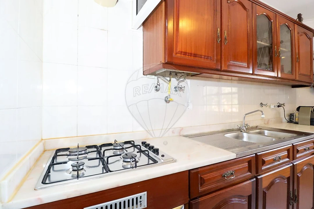 Apartamento T2 para Venda em Algueirão-Mem Martins Foto 13