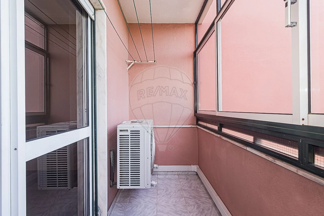 Apartamento T3 para Venda em Santa Maria e São Miguel, São Martinho, São Pedro Penaferrim Foto 29