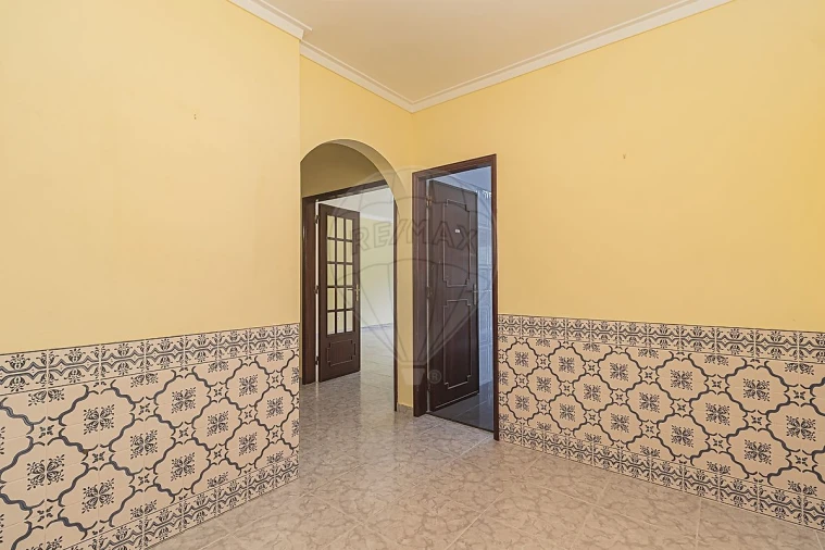 Apartamento T3 para Venda em Santa Maria e São Miguel, São Martinho, São Pedro Penaferrim Foto 2