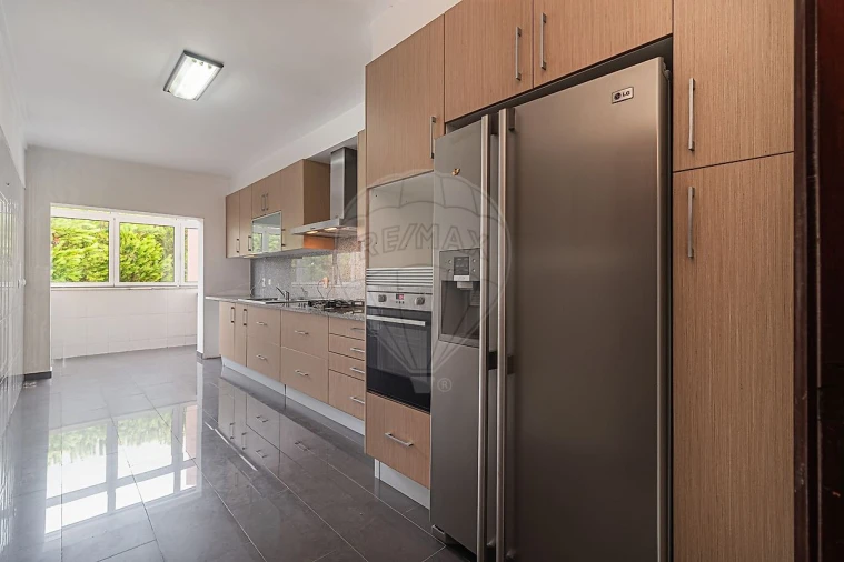 Apartamento T3 para Venda em Santa Maria e São Miguel, São Martinho, São Pedro Penaferrim Foto 4