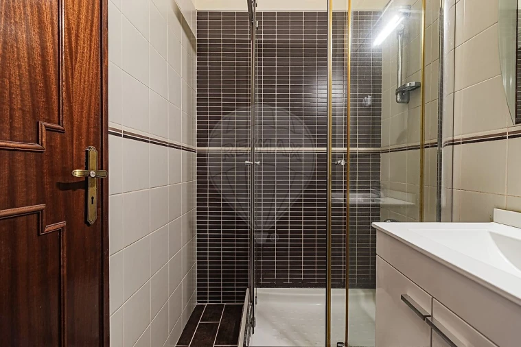 Apartamento T3 para Venda em Santa Maria e São Miguel, São Martinho, São Pedro Penaferrim Foto 14