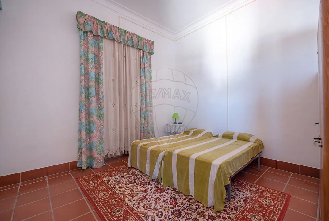 Quinta T
           para Arrendamento em São Bras e São Lourenço Foto 34
