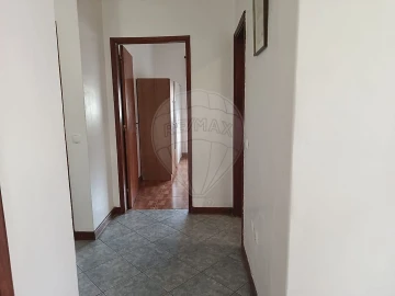 Moradia T2 para Venda em São Martinho do Bispo e Ribeira de Frades
