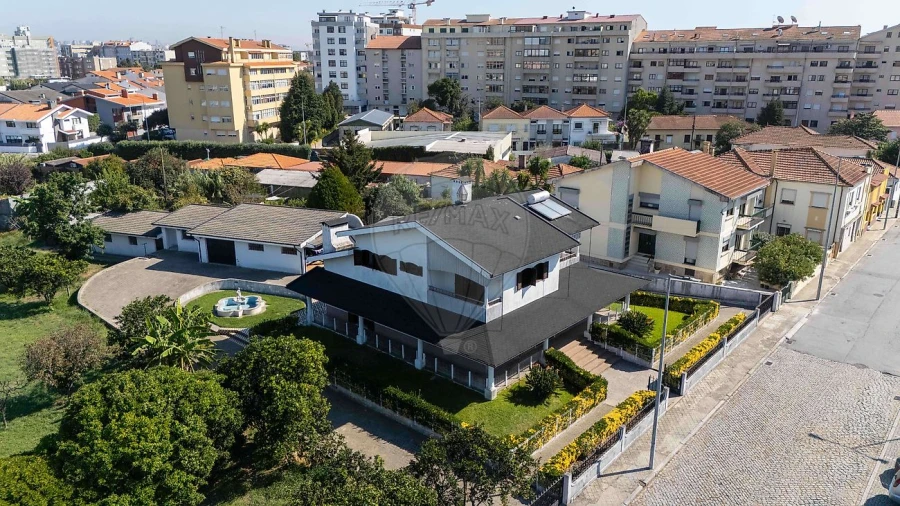 Moradia T4 para Venda em Canidelo Foto 38