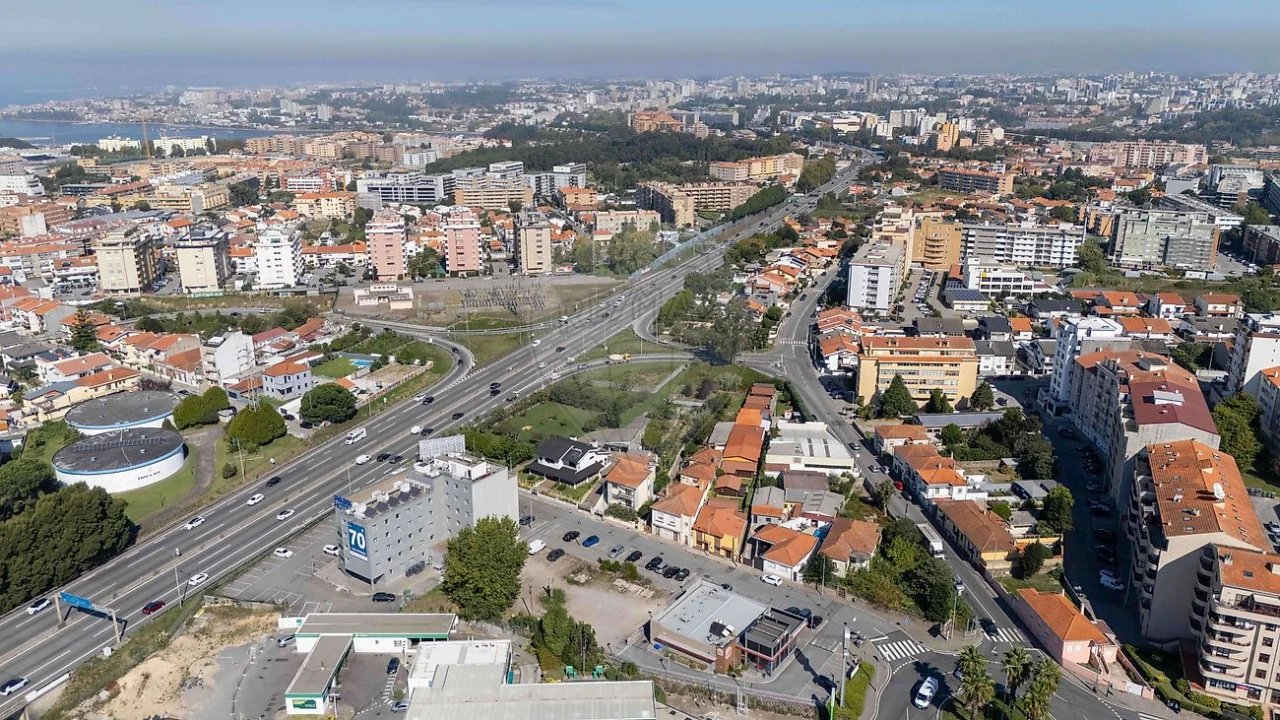 Moradia T4 para Venda em Canidelo Foto 40