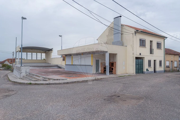 Moradia T3 para Venda em Soure Foto 40