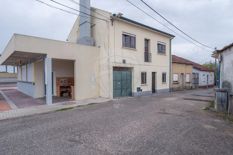 Moradia T3 para Venda em Soure Foto 38