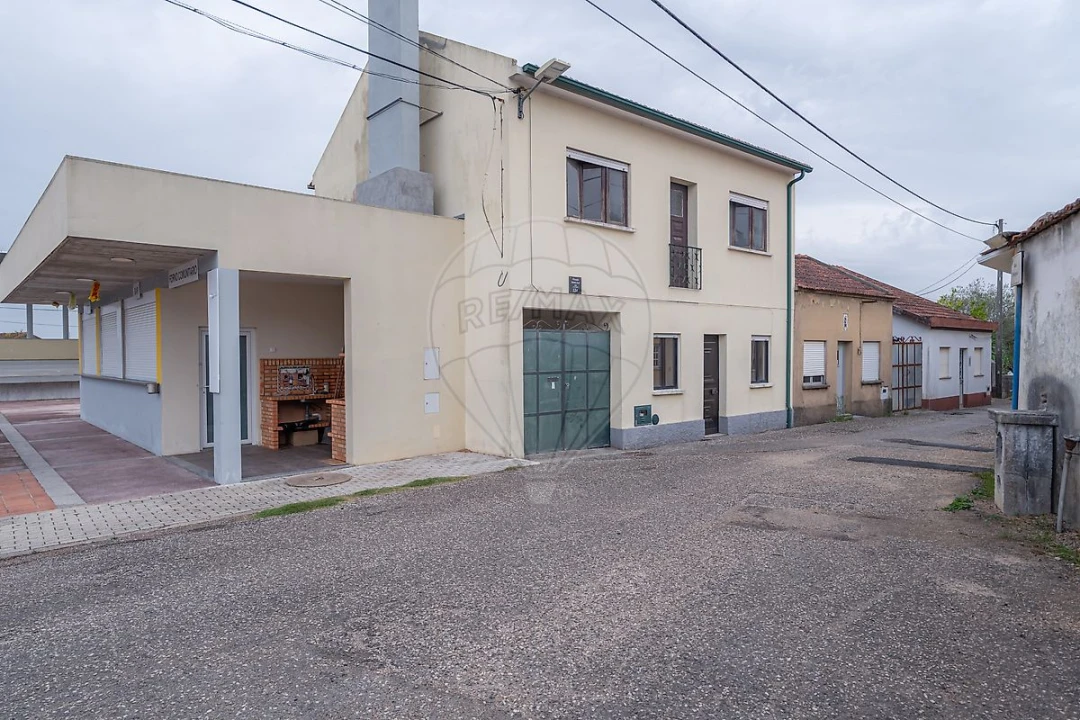Moradia T3 para Venda em Soure Foto 38