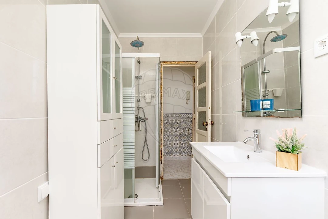 Apartamento T1 para Venda em Almada, Cova da Piedade, Pragal e Cacilhas Foto 5