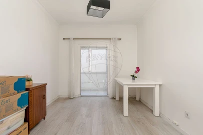 Apartamento T1 para Venda em Almada, Cova da Piedade, Pragal e Cacilhas