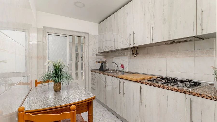 Apartamento T1 para Venda em Almada, Cova da Piedade, Pragal e Cacilhas