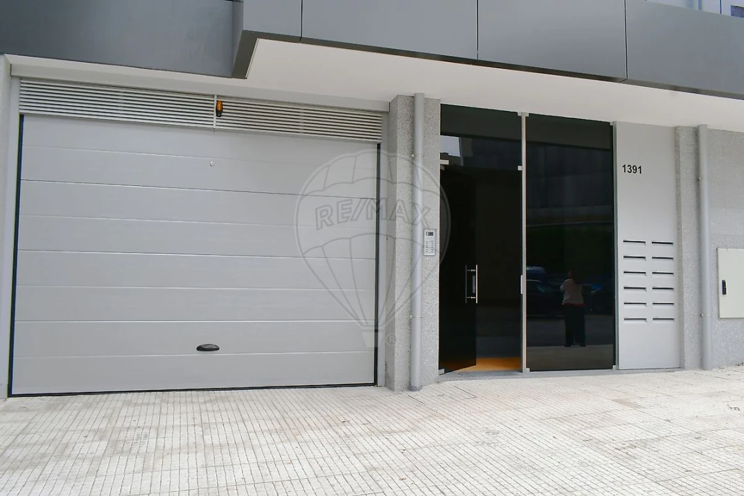 Apartamento T1 para Venda em Custóias, Leça do Balio e Guifões Foto 1