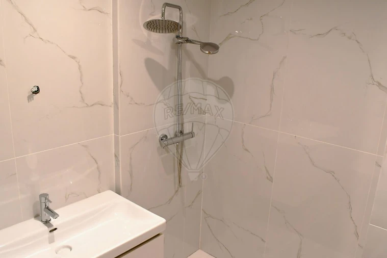 Apartamento T1 para Venda em Custóias, Leça do Balio e Guifões Foto 16